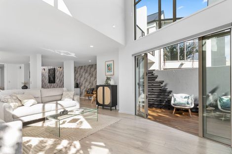 Photo of property in 2/37 Poynder Avenue, Merivale, Christchurch, 8014