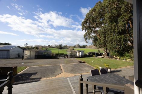 Photo of property in 658 Roberts Line, Kelvin Grove, Palmerston North, 4470