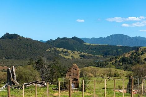 Photo of property in 15 Karuhiruhi Road, Oue, Kaikohe, 0473