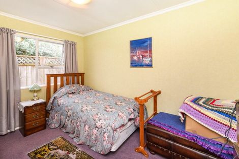Photo of property in 16 Antrim Place, Hokowhitu, Palmerston North, 4410