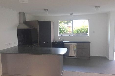 Photo of property in 32 Dunbarton Street, Redwood, Christchurch, 8051