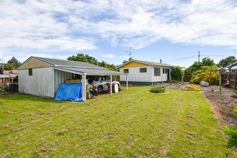 Photo of property in 15 Philip Street, Carterton, 5713