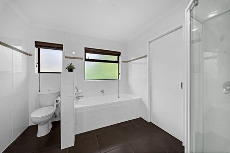 Photo of property in 4 Janome Place, Bucklands Beach, Auckland, 2014