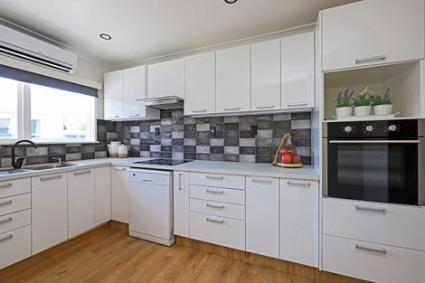 Photo of property in 3/56 Bill Hercock Street, Pirimai, Napier, 4112