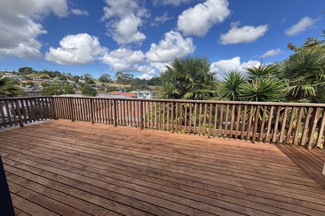 Photo of property in 20 Wallace Road, Ranui, Auckland, 0612