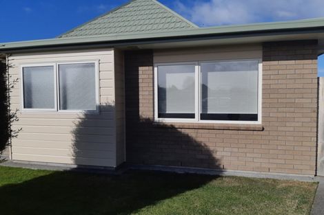 Photo of property in Villa Estate, 52/55 Armstrong Avenue, Carterton, 5713