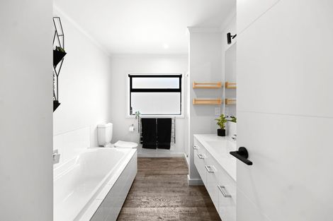 Photo of property in 16 Alanbrooke Place, Beerescourt, Hamilton, 3200