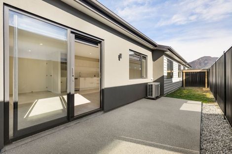 Photo of property in 10 Waddell Street, Lake Hawea, 9382