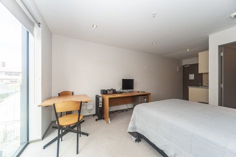 Photo of property in Dual Apartments, 108/142 Vivian Street, Te Aro, Wellington, 6011