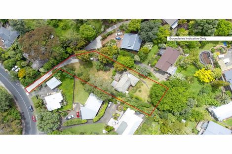 Photo of property in 48 Derwent Crescent, Titirangi, Auckland, 0604