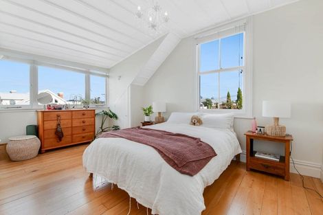 Photo of property in 4 Mays Street, Devonport, Auckland, 0624