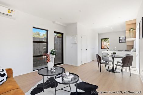 Photo of property in 4/20 Seabrook Avenue, New Lynn, Auckland, 0600