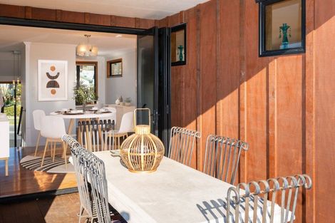 Photo of property in 43 Te Mata Road, Havelock North, 4130