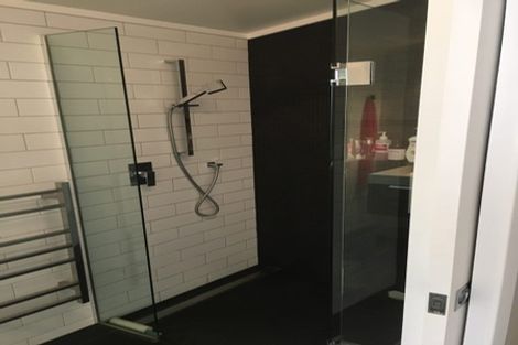 Photo of property in 75 Creswick Terrace, Northland, Wellington, 6012