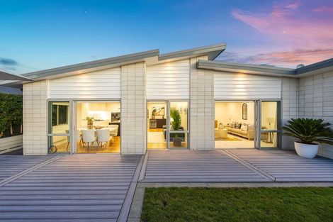 Photo of property in 67 Manuel Road, Silverdale, 0932