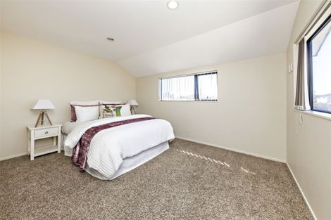 Photo of property in 21 Hansen Place, Takanini, 2112