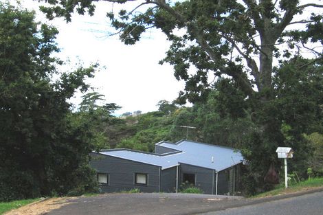Photo of property in 7 Cory Road, Palm Beach, Waiheke Island, 1081