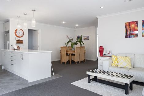 Photo of property in 85 Beatty Road, Pukekohe, 2120