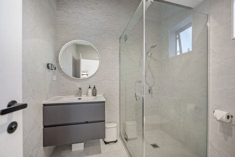 Photo of property in 2 Matau Way, Hauraki, Auckland, 0622