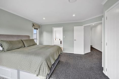 Photo of property in 7 Mercade Close, Stratford, 4332