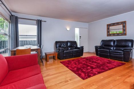 Photo of property in 1/66 Mcdowell Crescent, Hillcrest, Auckland, 0627