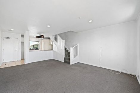 Photo of property in 2/77 Saint George Street, Papatoetoe, Auckland, 2025