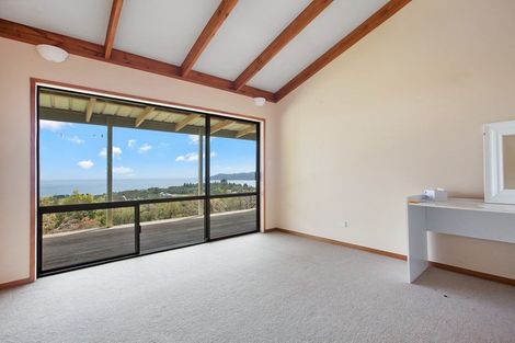 Photo of property in 21 Spicer Road, Cable Bay, 0420