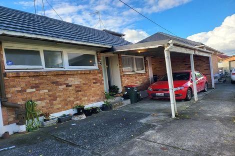 Photo of property in 42 Mcannalley Street, Manurewa East, Auckland, 2102