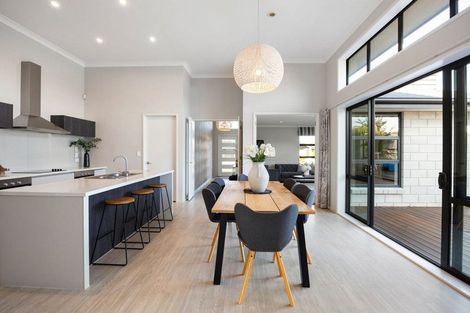 Photo of property in 38 Tulip Drive, Cambridge, 3434