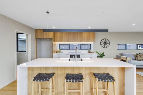 Photo of property in 164 Shillingford Boulevard, Rolleston, 7615