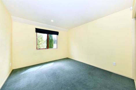 Photo of property in 5 Staveley Street, Avonhead, Christchurch, 8042