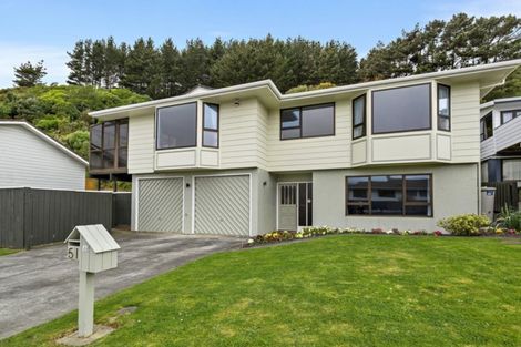 Photo of property in 51 Woodman Drive, Tawa, Wellington, 5028