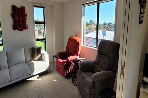 Photo of property in 49 Ainslee Street, Highlands Park, New Plymouth, 4312