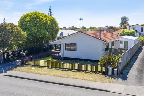 Photo of property in 61a Mazengarb Road, Paraparaumu Beach, Paraparaumu, 5032