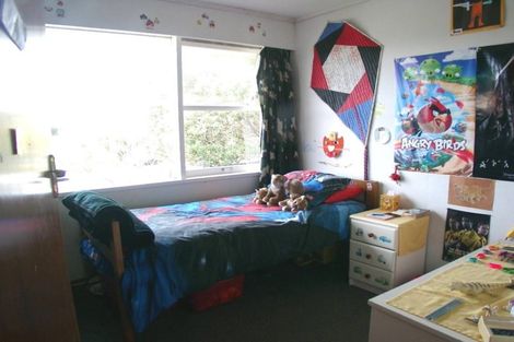 Photo of property in 44 Churton Drive, Churton Park, Wellington, 6037