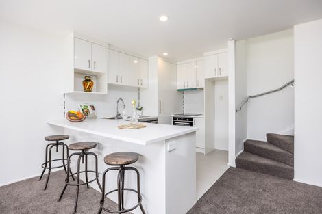 Photo of property in 10/17 Auburn Street, Grafton, Auckland, 1023