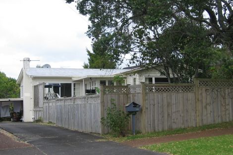 Photo of property in 10 West Lynn Road, Titirangi, Auckland, 0604
