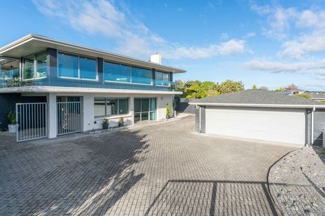 Photo of property in 174 Lake Terrace, Hilltop, Taupo, 3330