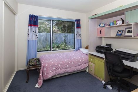 Photo of property in 10 Riegler Place, Belfast, Christchurch, 8051