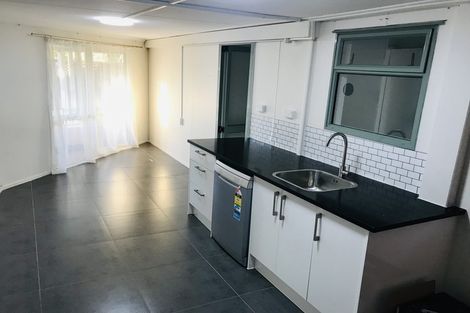 Photo of property in 9a Rutland Road, Mount Wellington, Auckland, 1051