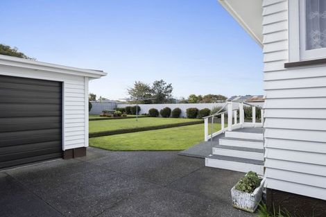 Photo of property in 42 Reid Avenue, Hawera, 4610