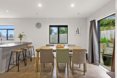 Photo of property in 2/33 Waipa Street, Birkenhead, Auckland, 0626