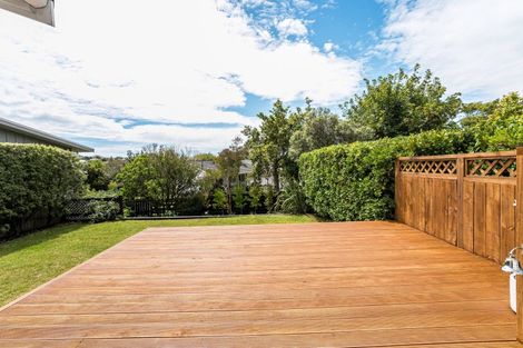 Photo of property in 15 Helston Road, Johnsonville, Wellington, 6037