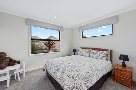 Photo of property in 20 Naeo Close, Papamoa Beach, Papamoa, 3118