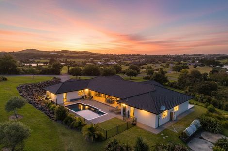 Photo of property in 53 Robert Hastie Drive, Mangawhai, 0573