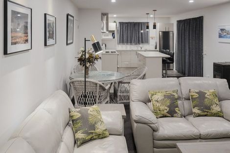 Photo of property in 10 Bute Street, Moeraki, 9482