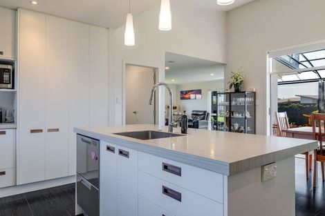 Photo of property in 2 Morocco Terrace, Kelvin Grove, Palmerston North, 4414