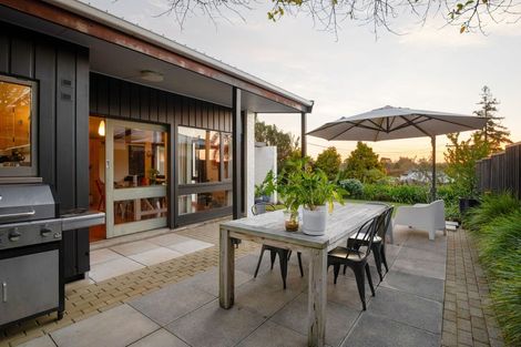 Photo of property in 25 Hillcrest Road, Hillcrest, Hamilton, 3216