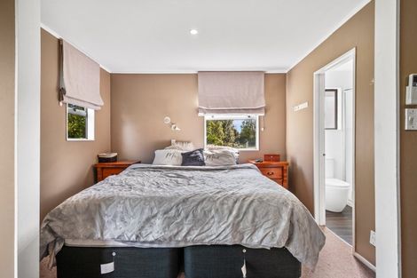Photo of property in 35-37 Tokomaru Road, Tokomaru, Palmerston North, 4474