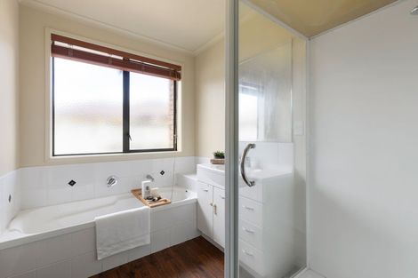 Photo of property in 43 Parkside Drive, Huntington, Hamilton, 3210